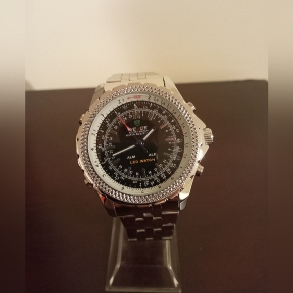 New Black Weide Sport LED Men’s Fashion Watch with box - Picture 1 of 4